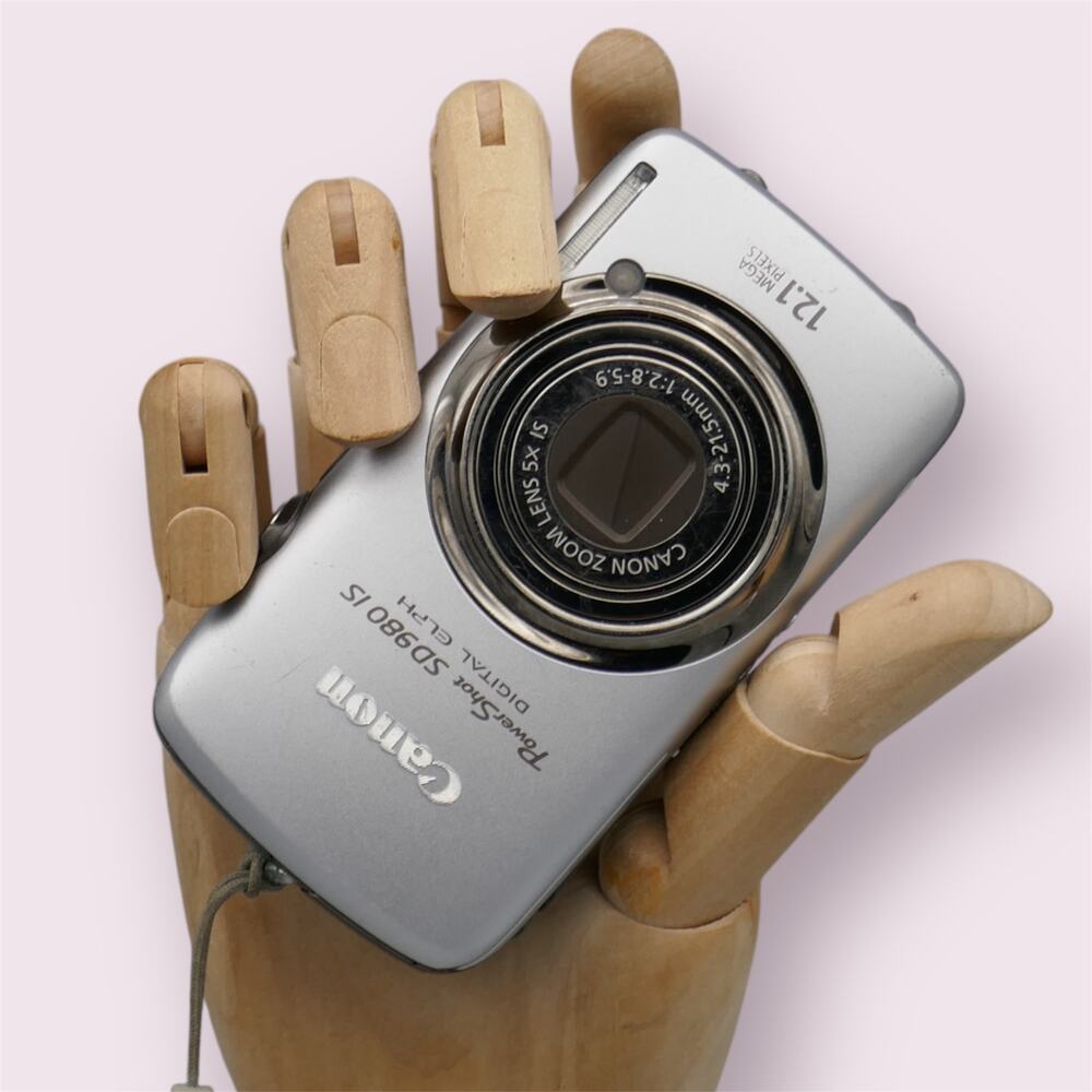 Canon PowerShot SD980 IS Digital Camera | 12.1MP | Silver